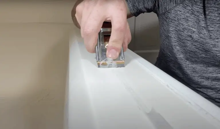 How To Easily And Effectively Remove Silicone Caulk From A Tub Or