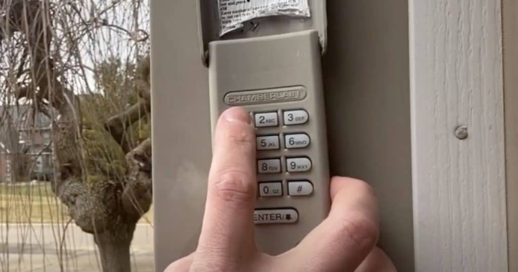 changing code on chamberlain garage door keypad