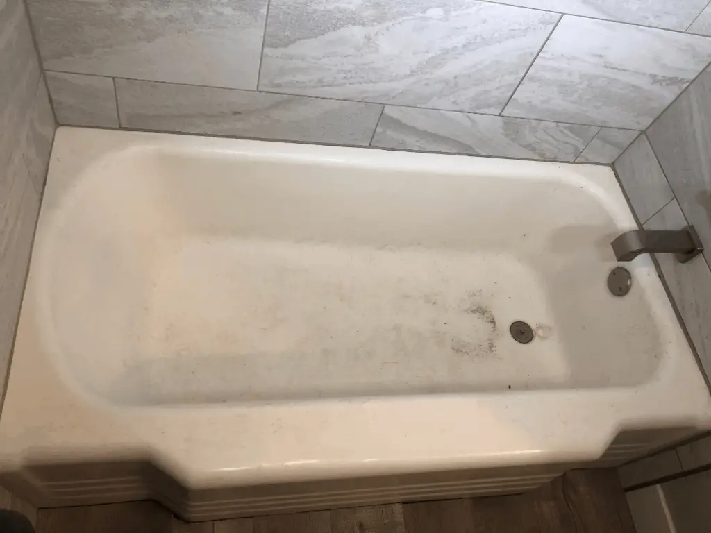 Best Way To Clean Old Cast Iron Tubs, How To Clean White Enamel Bathtub