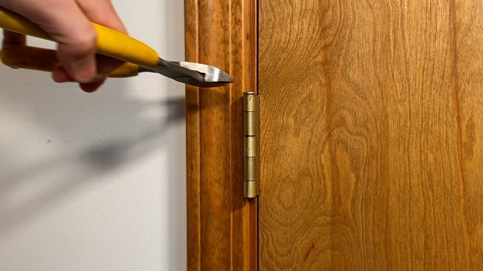How To Remove An Interior Door Everyday Home Repairs