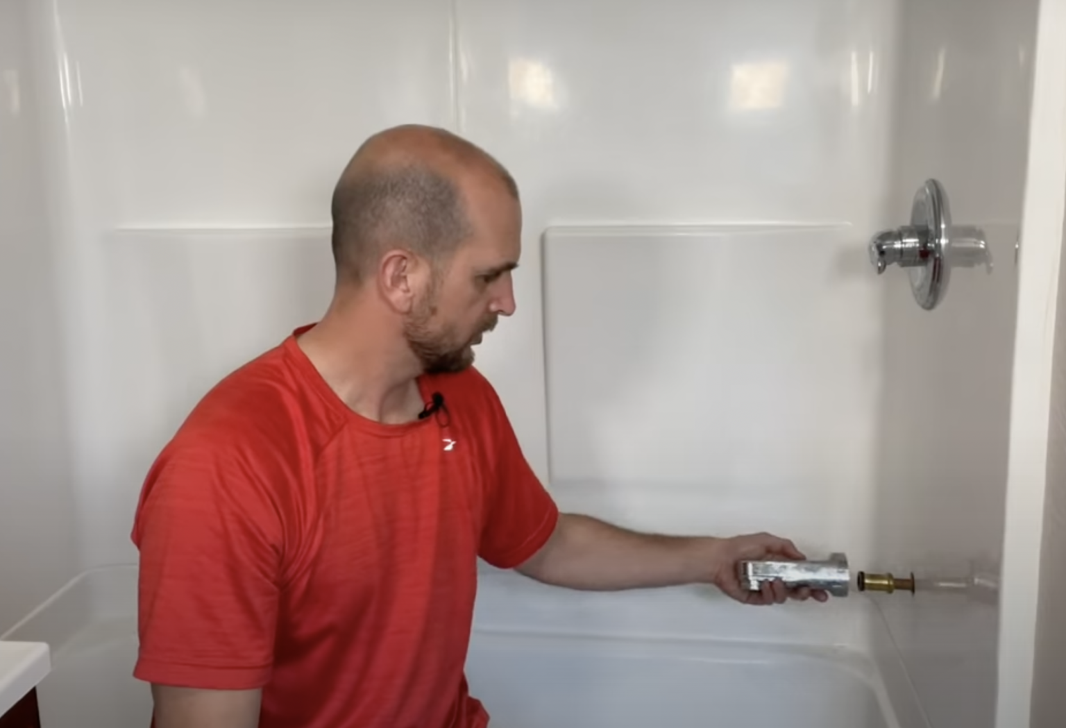 how-to-fix-a-bathtub-faucet-from-leaking-dripping-3-steps