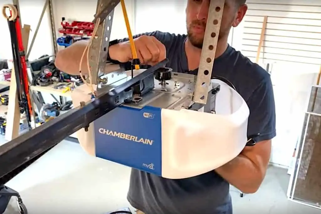 How to Replace a Chamberlain Garage Door Opener