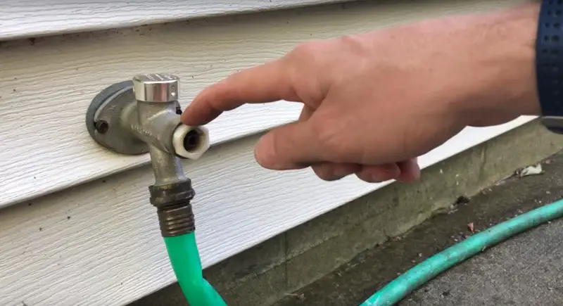 White right-hand tightening nut of the faucet