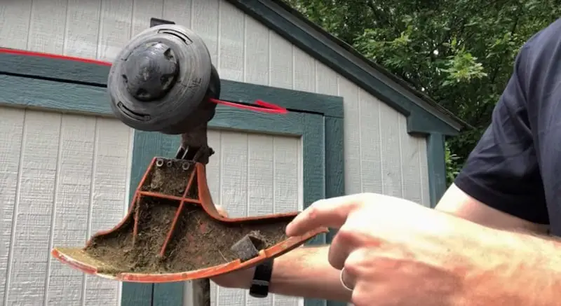 Cutter on trimmer guard will cut string to the correct length