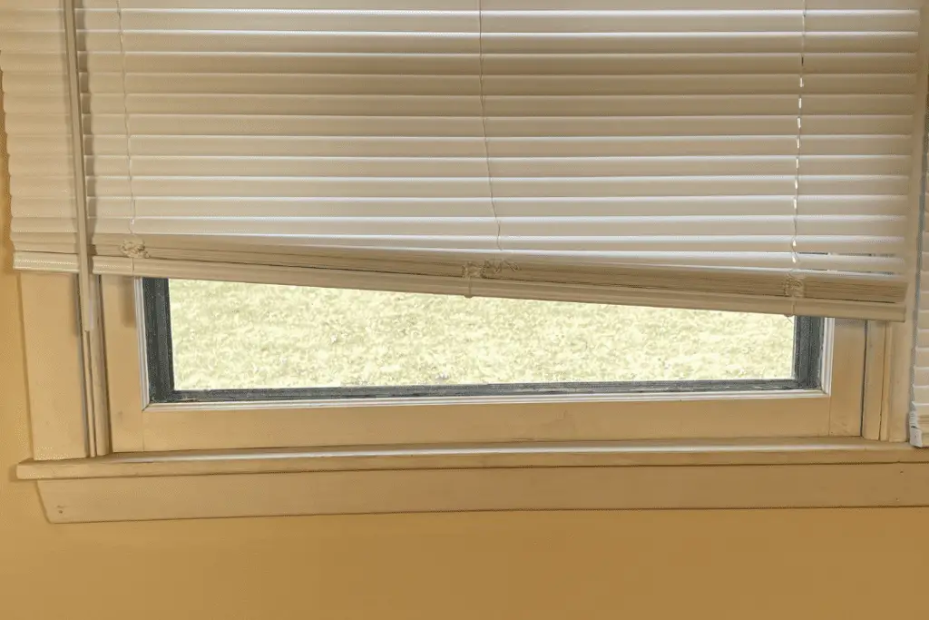 How To Fix Crooked Blinds