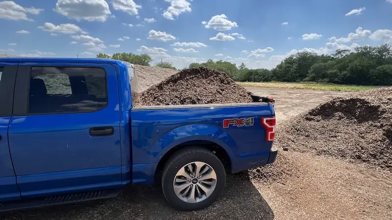 1.5 cubic yards of mulch in the 6.5-foot bed of an F-150