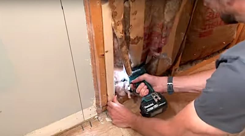 How to Install a Bathtub & Shower Surround: Sistering in a block for the front tub flange