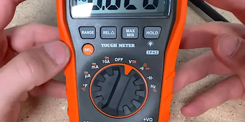 Dial and symbols on the Klein Tools MM600 multimeter