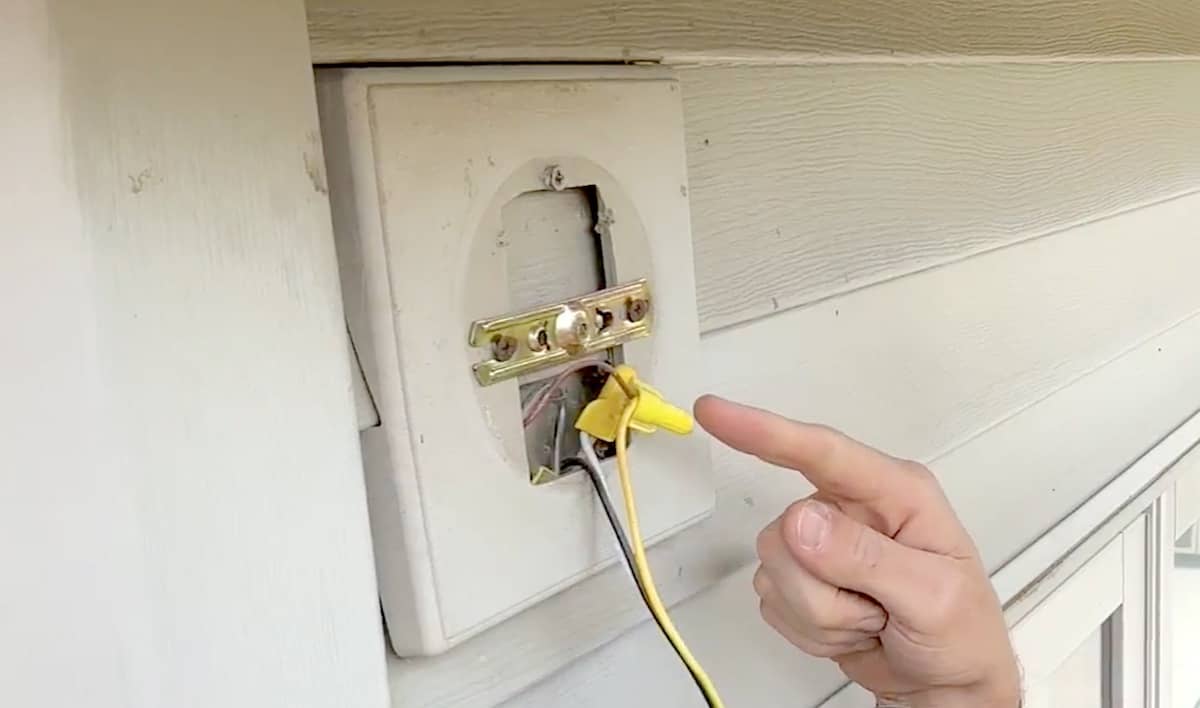 How To Install An Exterior Light Three Common Mistakes Avoid 