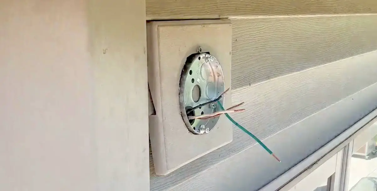 How to Install an Exterior Light Three Common Mistakes to Avoid